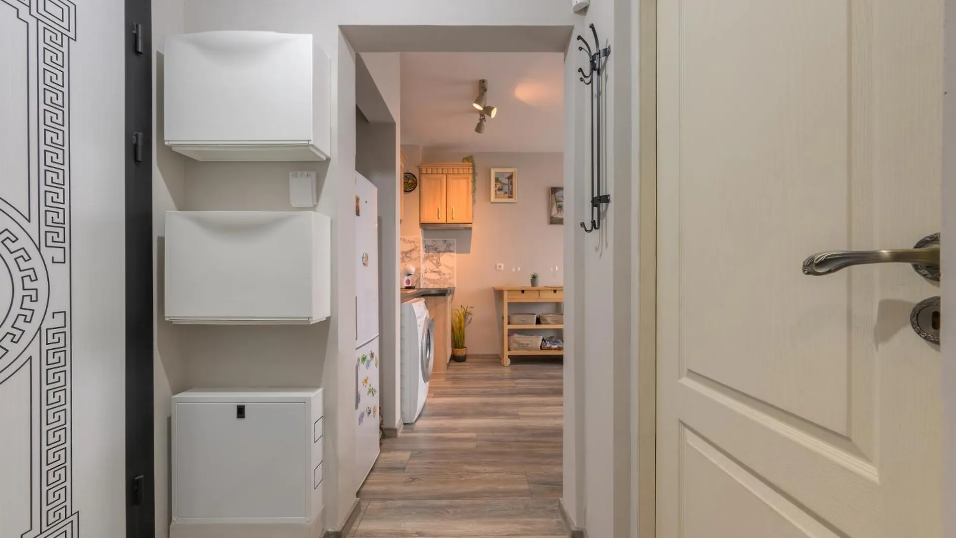 Sunny Flat-4 People-Delta Mall-Private Parking Space Warna Apartament